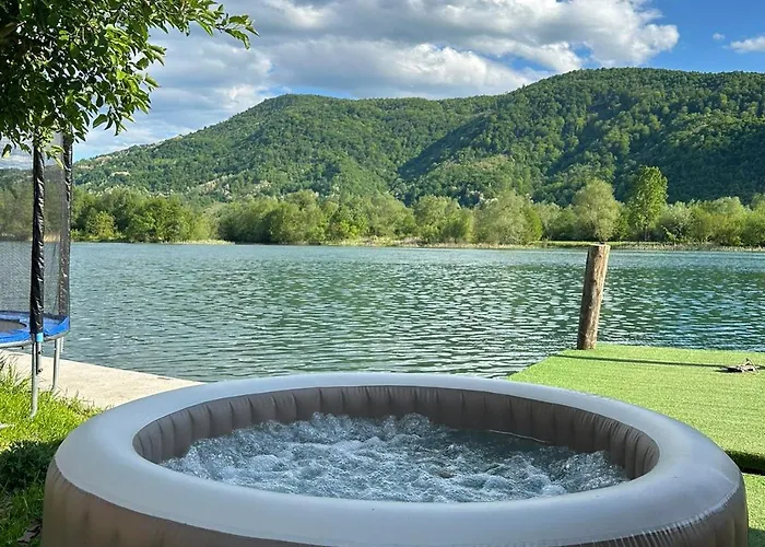 Vikendica Vuk 1 Zvornicko Jezero